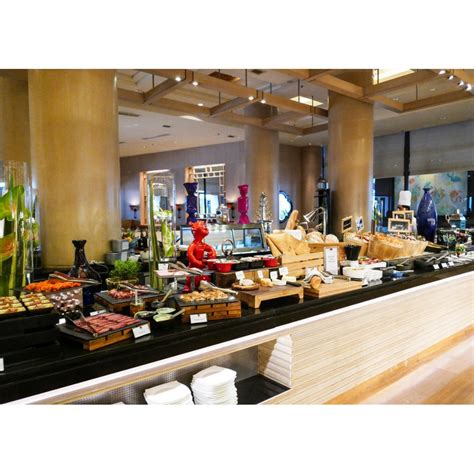 Conrad Centennial Singapore – Oscar’s Buffet Promotions.